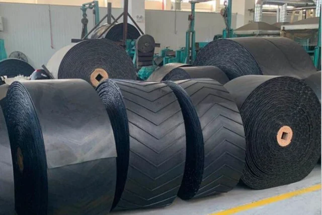 Vải băng tải cao su